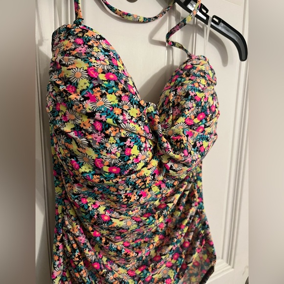 La Blanca NEW womens one piece swimsuit Floral Neon print new size 12 - Picture 3 of 8